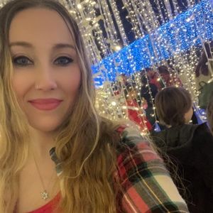 Meet your Posher, Brittney